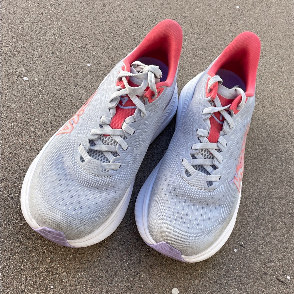 Hoka Women's Mach 6 Running Shoes - size 8 - Picture 3 of 9